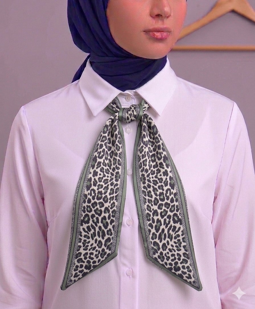 Paisley Pattern Silk Neck Scarf