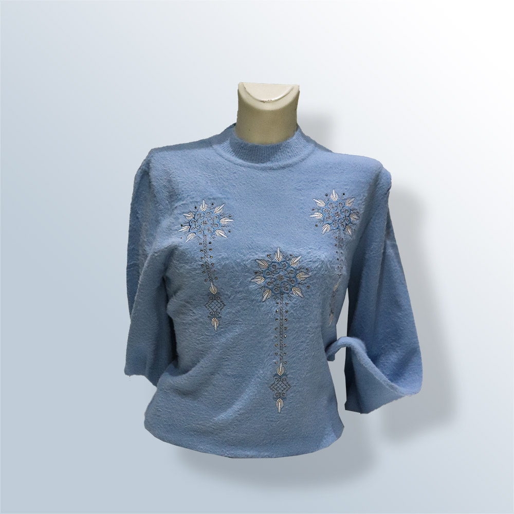 Women's sweater