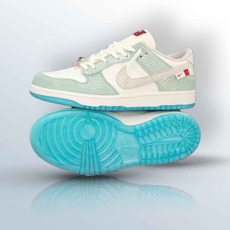 Men sport shoes