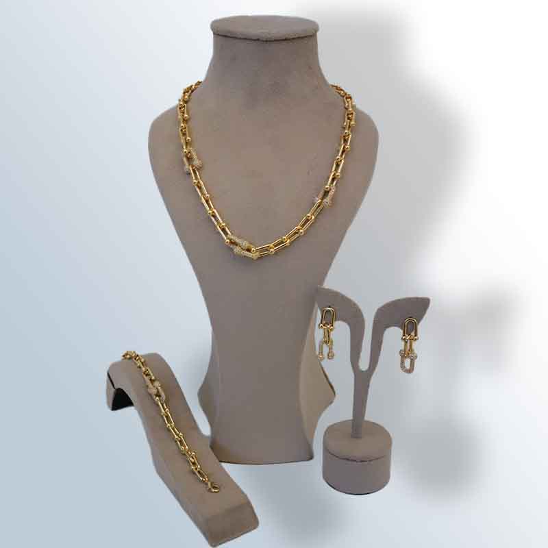 women accessories set