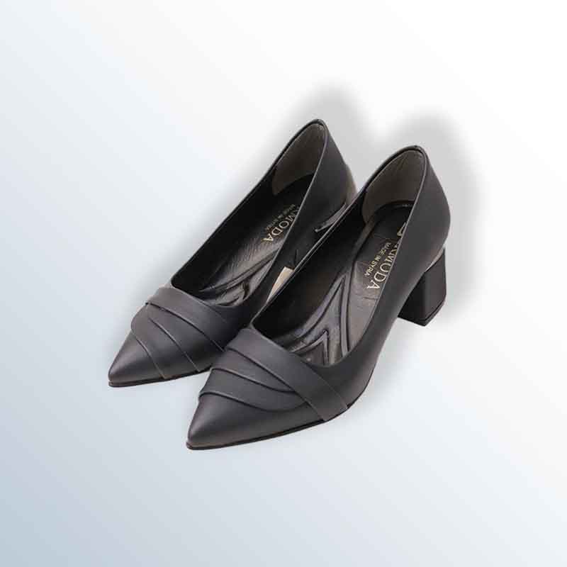 Women's high heel shoes