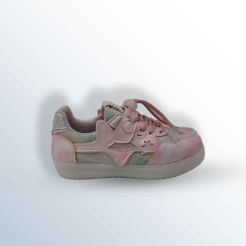 Girls' sneakers