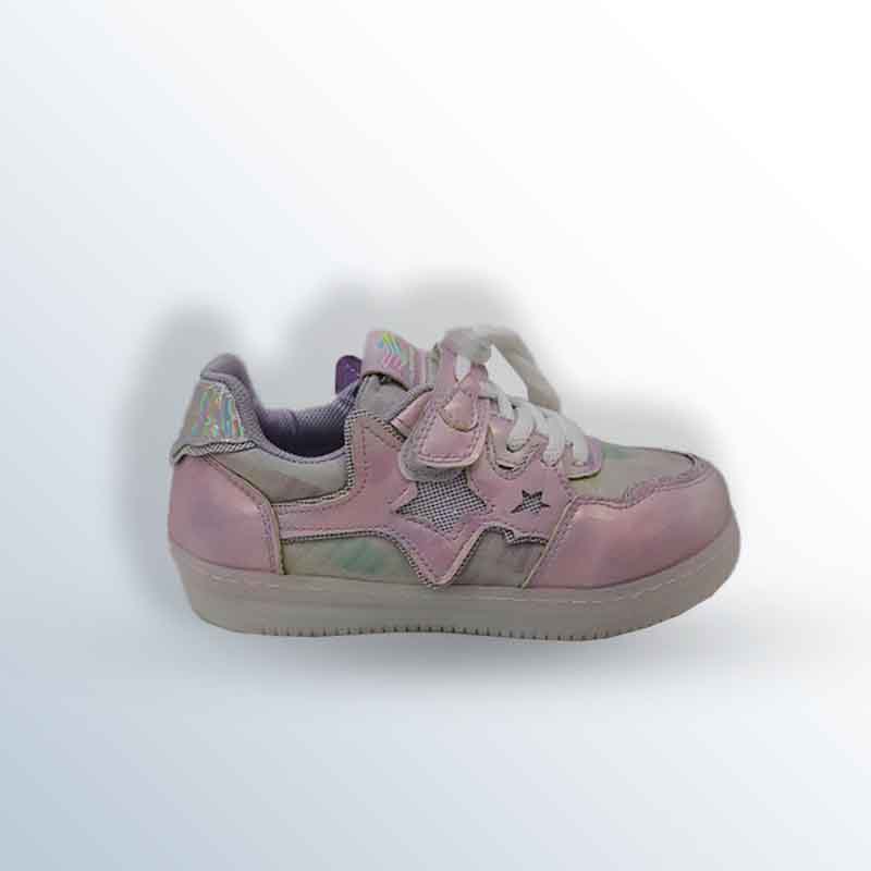 Girls' sneakers