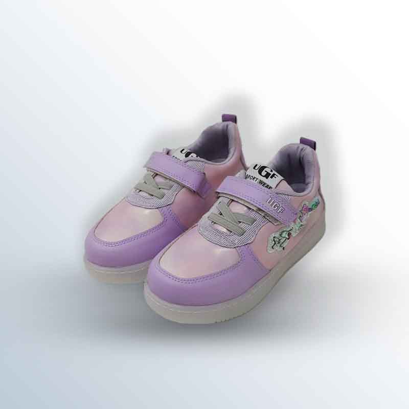 Girls' sneakers