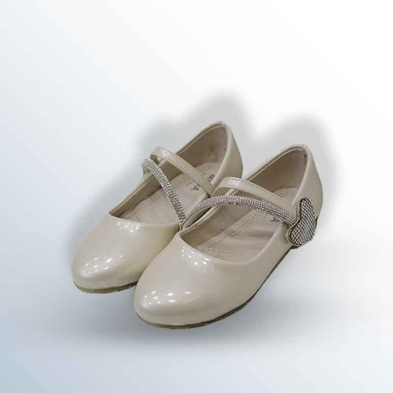 Girls' shoes