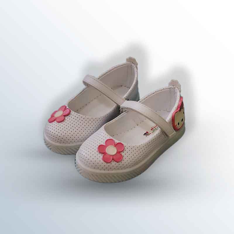 Girls' shoes