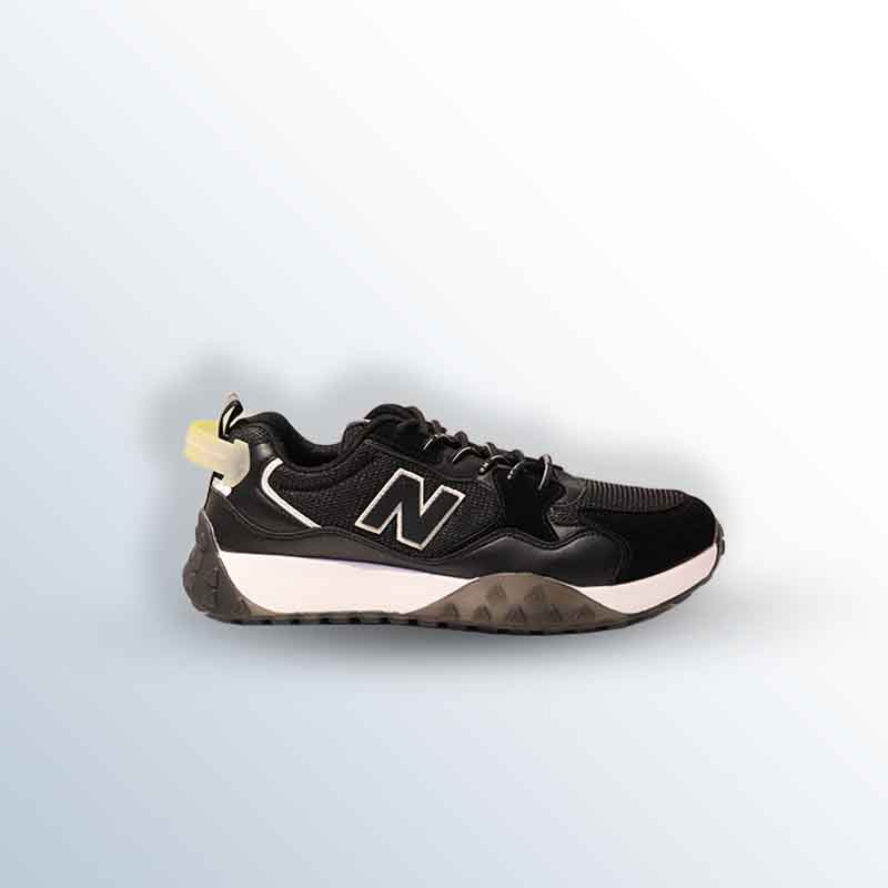 Men's sports shoes