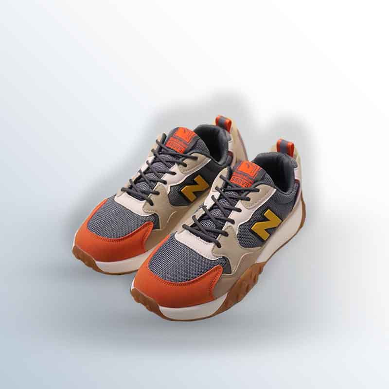Men's sports shoes