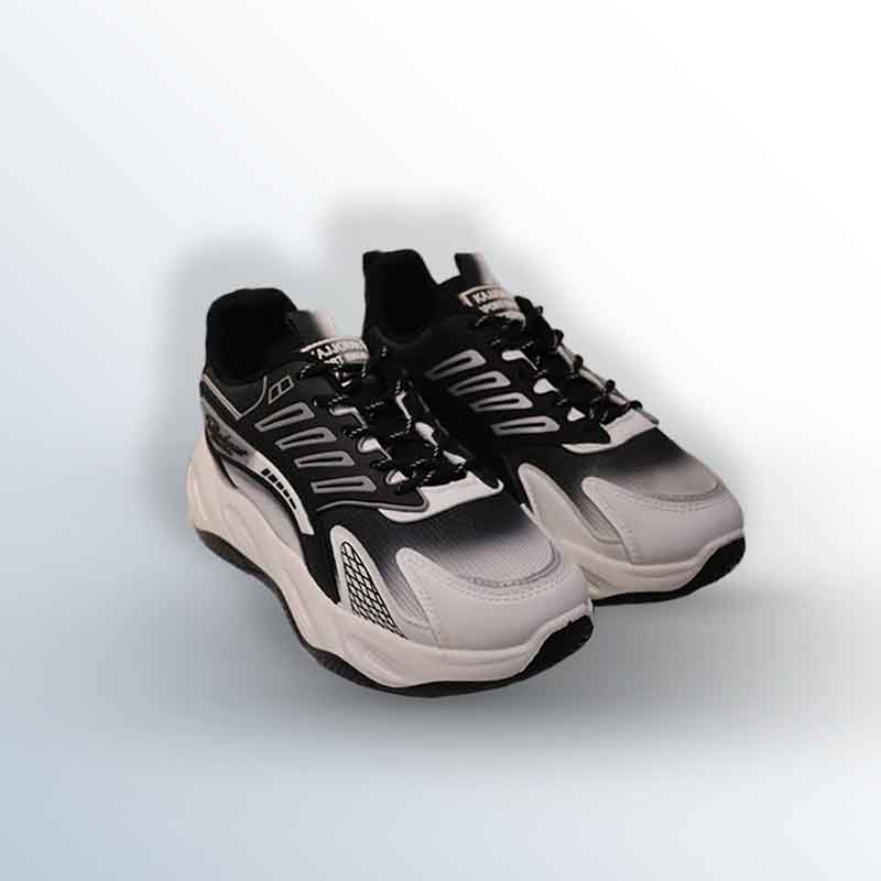Men's sports shoes