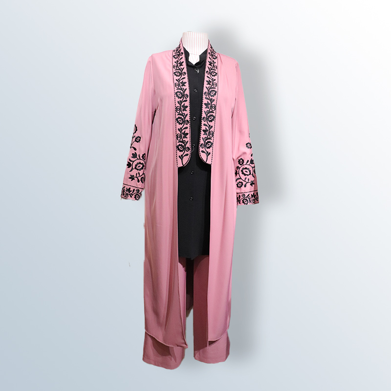 Embroidered robe with long shirt