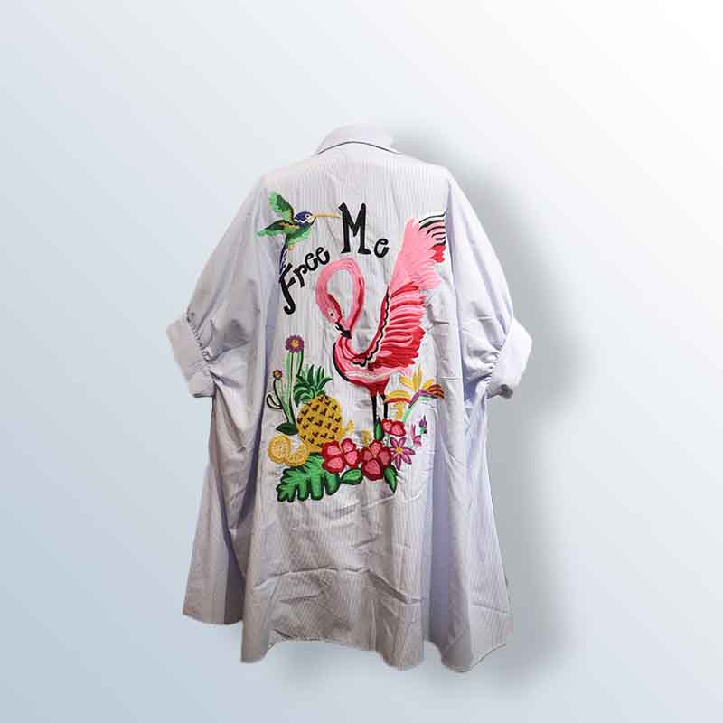 Oversized shirt with print on the back