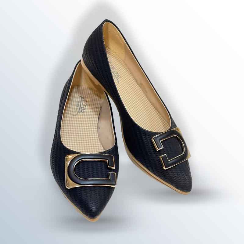 Elegant Pointed-Toe Flats 
