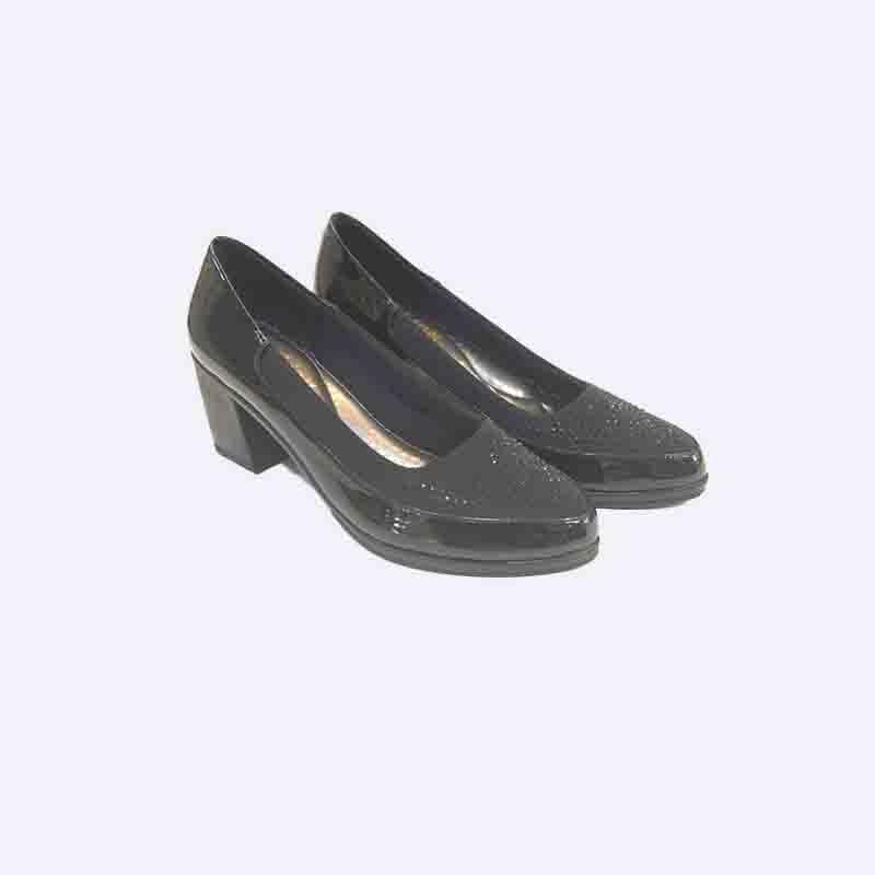 Women's Low-Heel Shoes