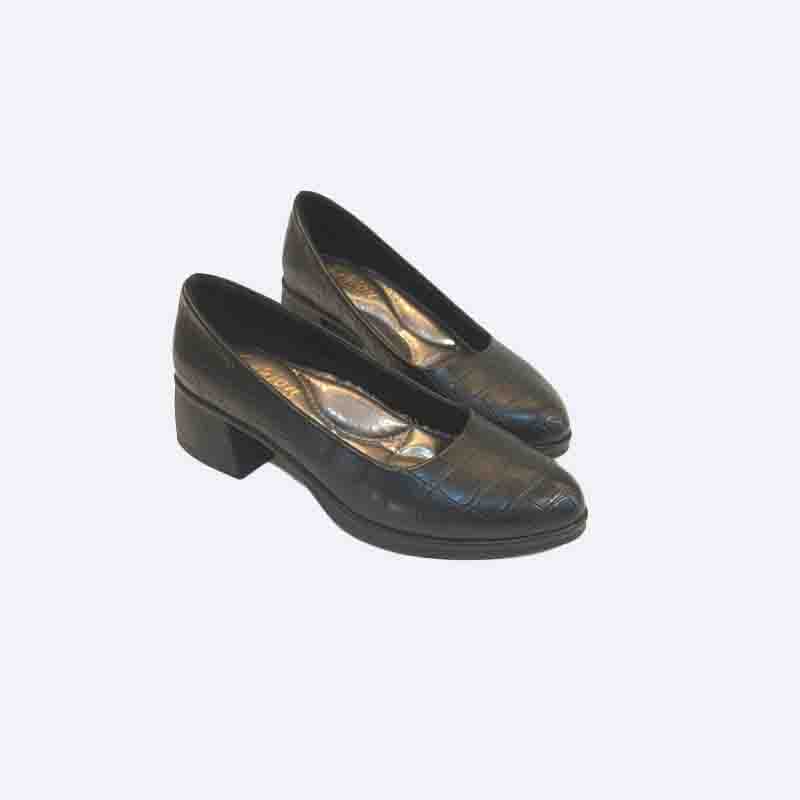 Women's Black Low-Heel Shoes