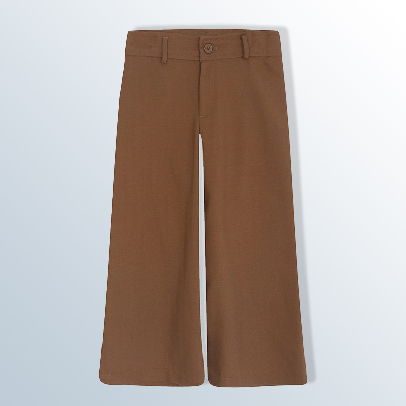 Women's pants in distinctive colors
