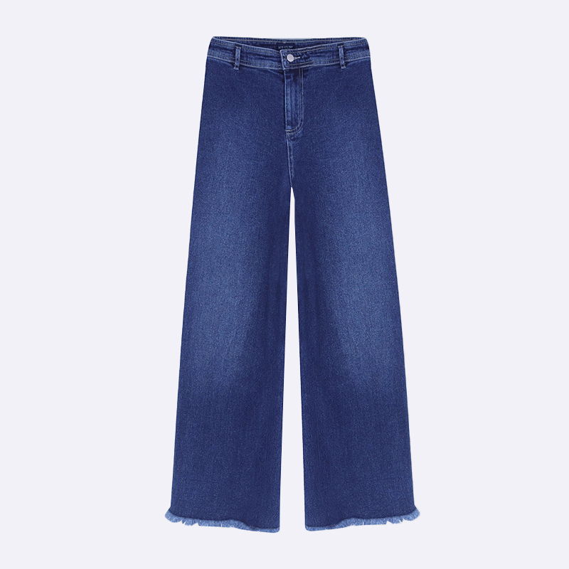 Women's jeans with a fitted waist and wide legs