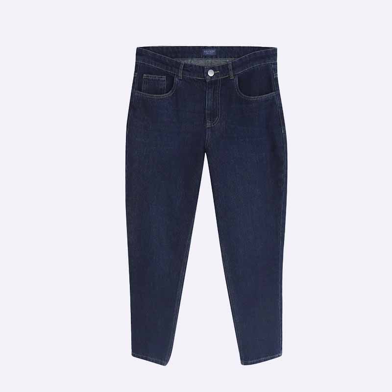 Men’s Classic Straight-Leg Jeans