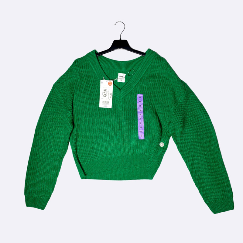 Women's Chunky Knit V-Neck Crop Sweater